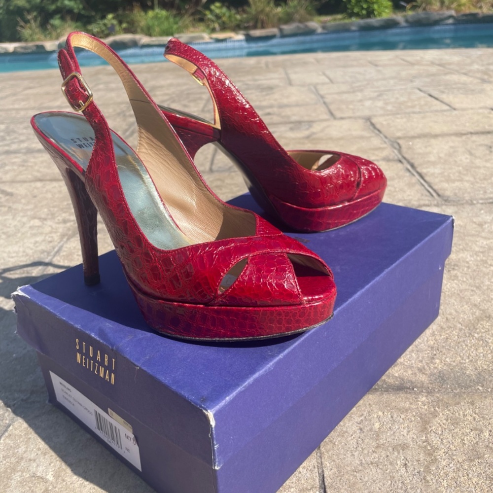 Vintage Red Stuart Weitzman Pumps - Picture 4 of 8